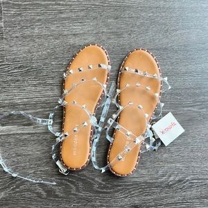 Steve Madden Stud sandals